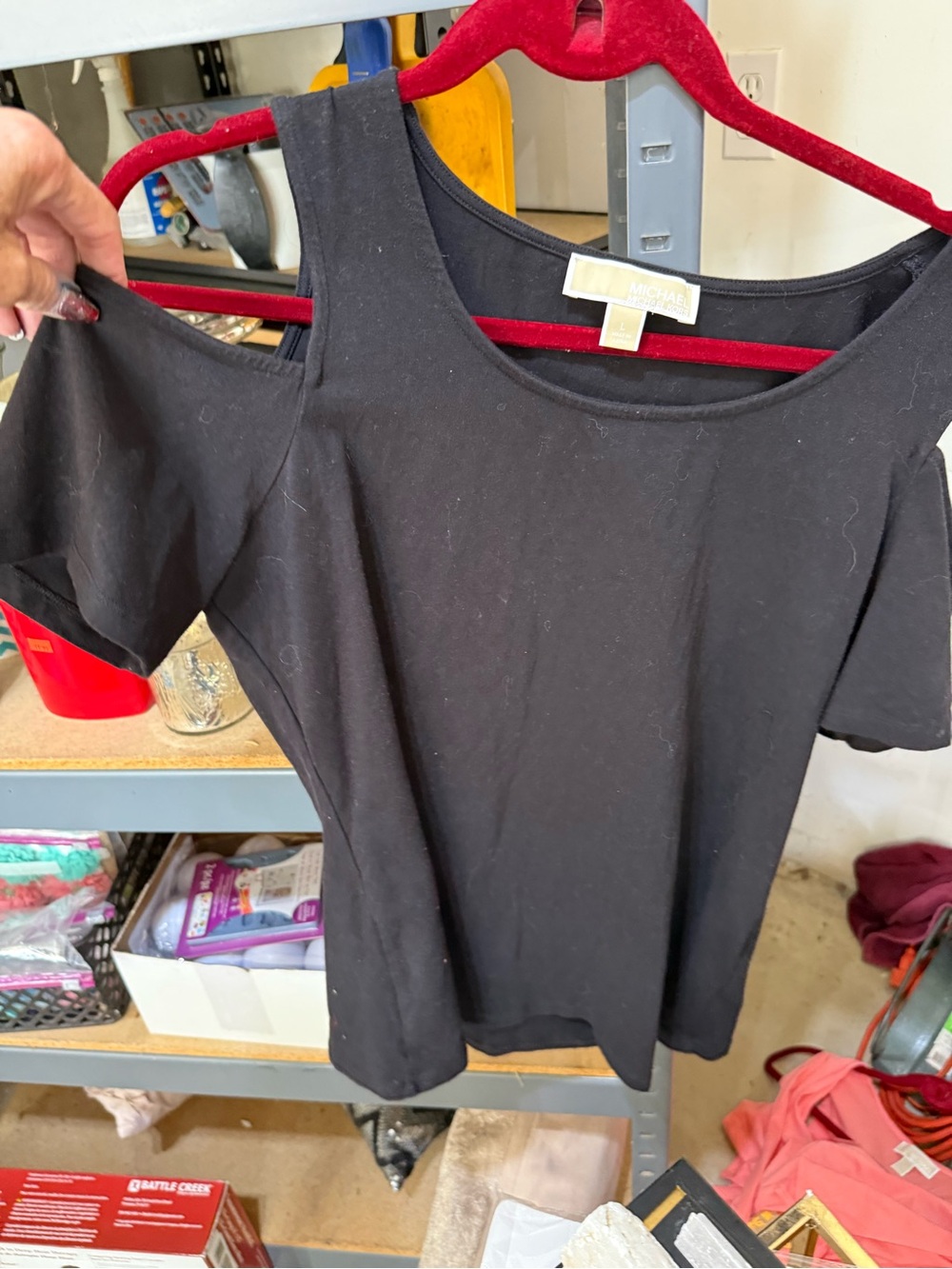 Michael Kors Black Cold-Shoulder Scoop Neck Tee
